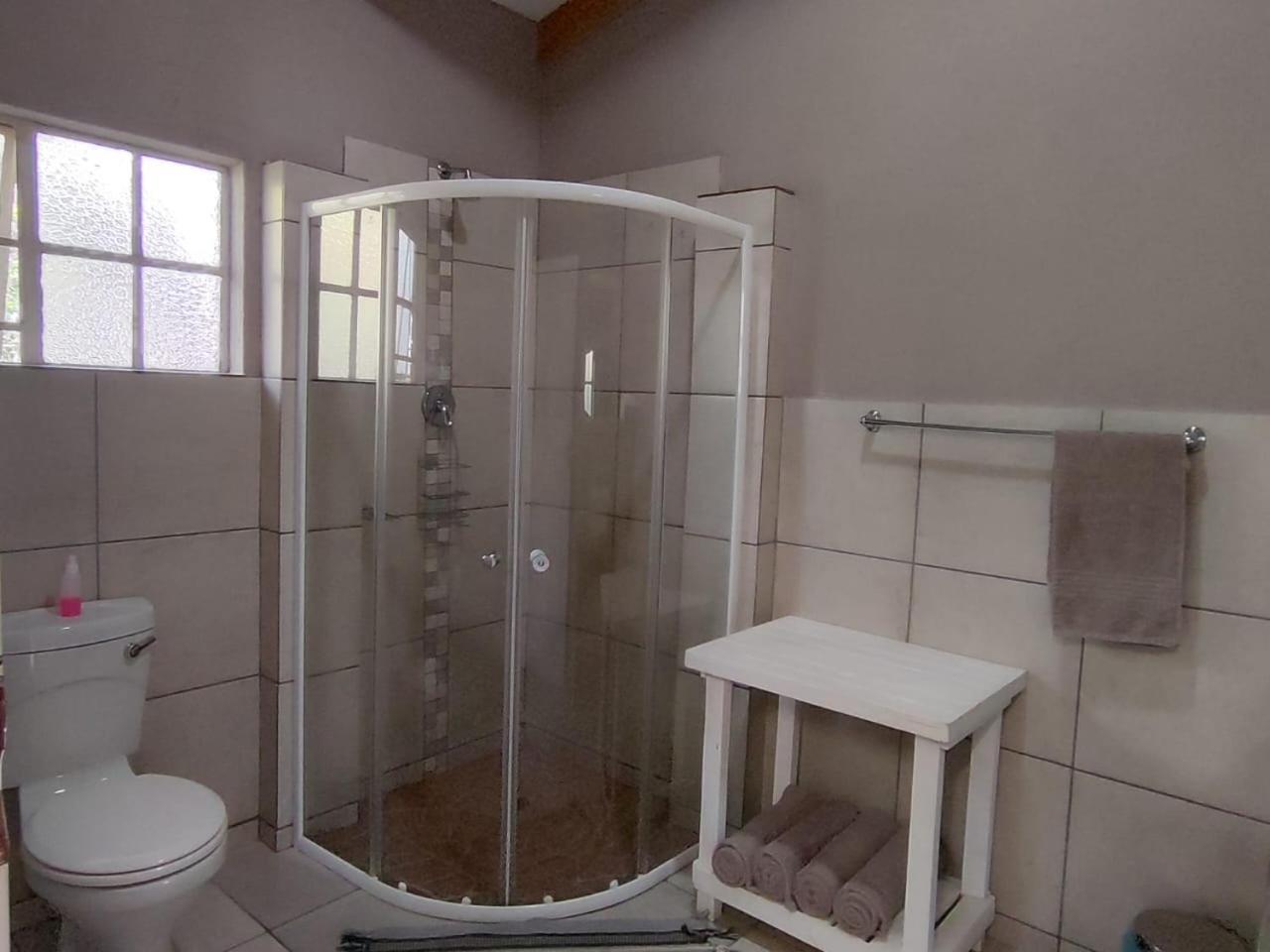 Вілла Numbi Hills Self-Catering Гейзівью Екстер'єр фото