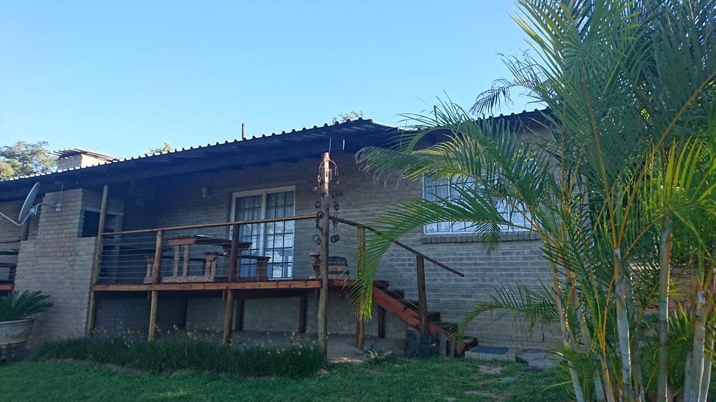 Вілла Numbi Hills Self-Catering Гейзівью Екстер'єр фото